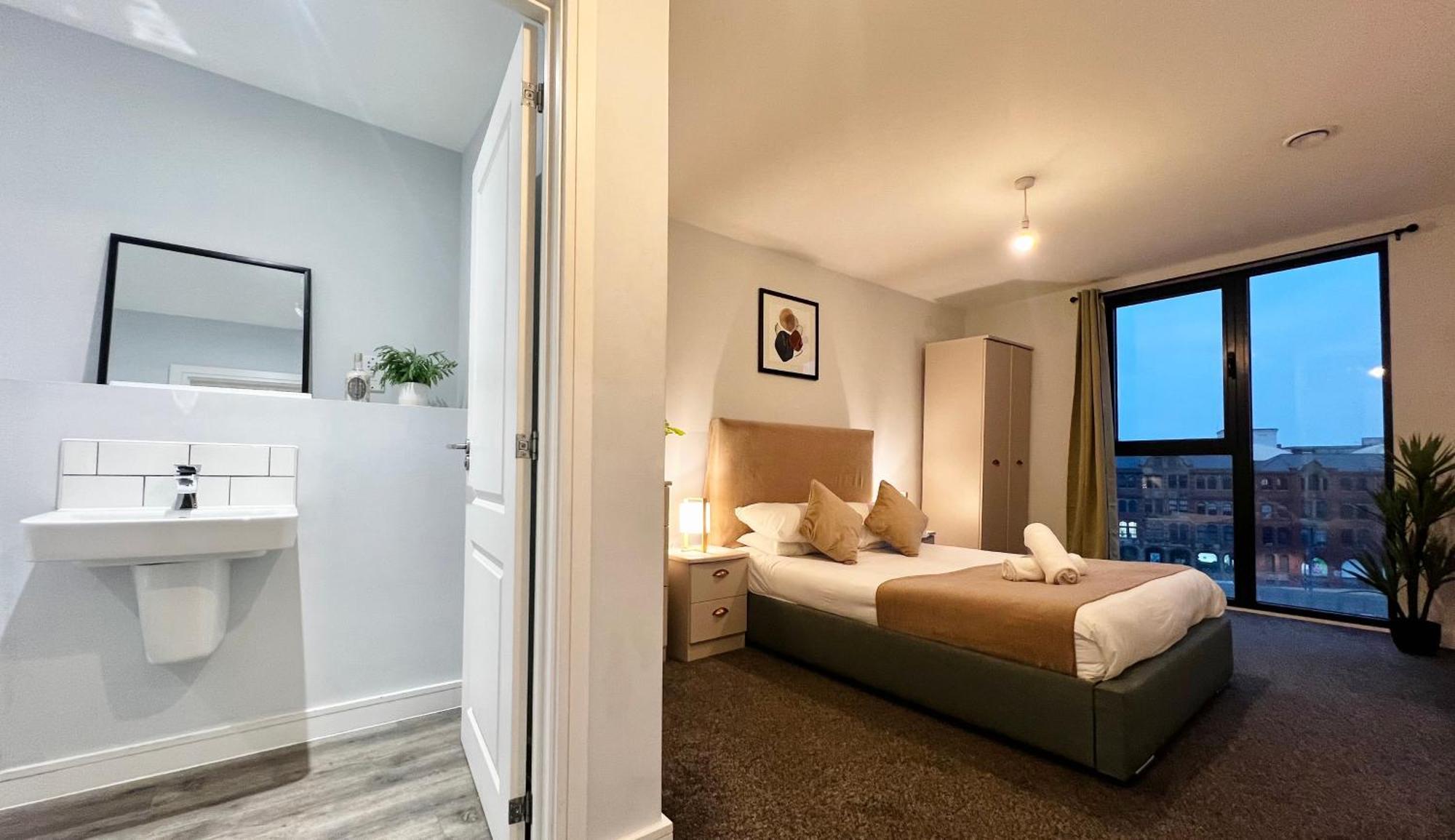 Last-minute Secure L Don't Delay L Sleeps Up To 4 L Free Parking L Spacious 2bed 2bath L Jvt Short Lets Apartment